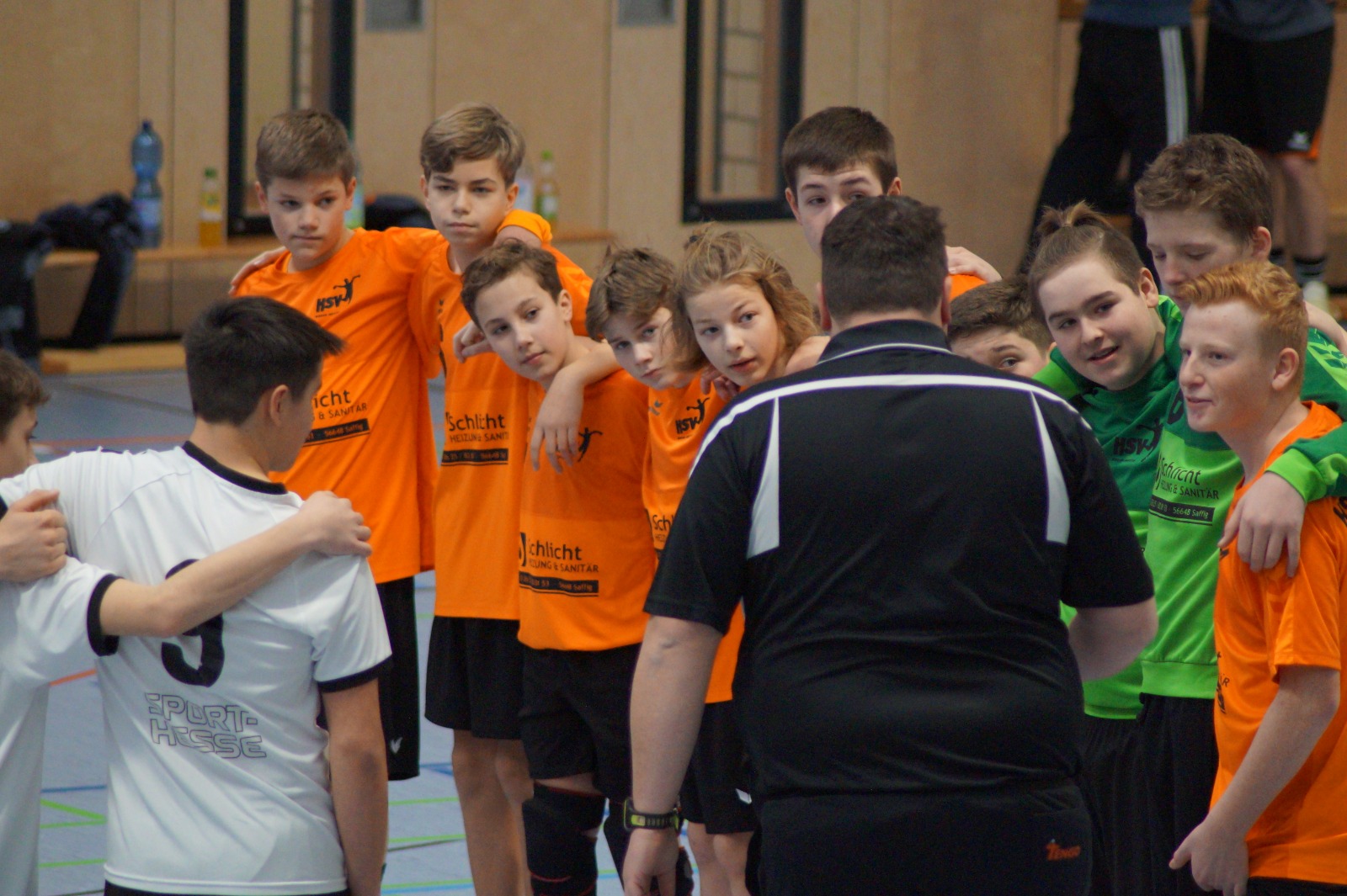 Spielbeginn HSV Rhein Nette vs. Bad Ems